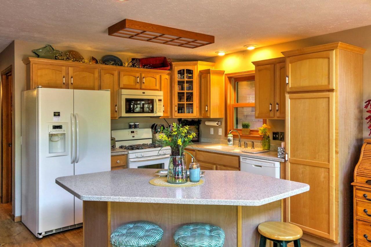 Roomy House On 2 Acres - 2 Mi To Egg Harbor Beach! Exterior foto